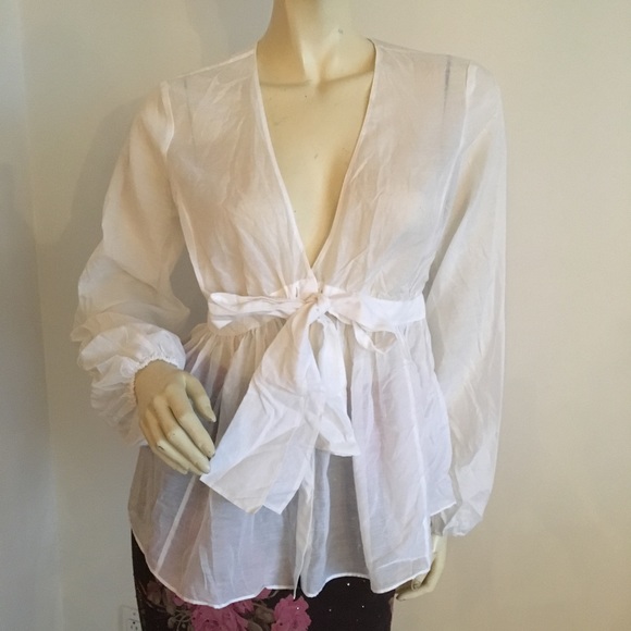 Nwt Laundry white v-neck long sleeve blouse w/sash